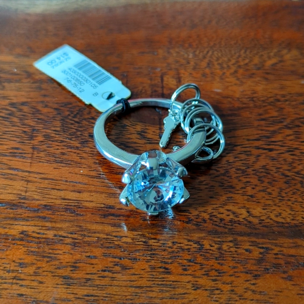 Diamond ring keyring - White house Black market NWT